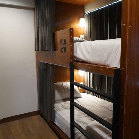 Slee Hostel Chiangmai (Adults Only) Chiang Mai Zewnętrze zdjęcie